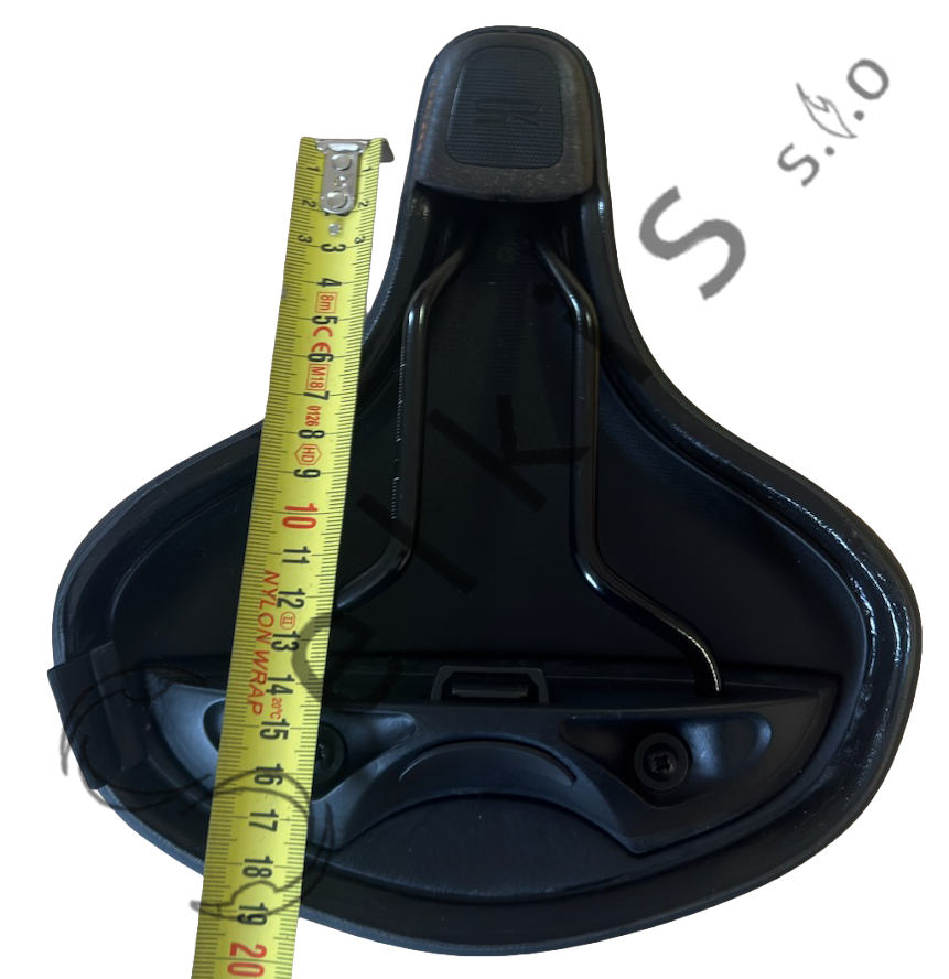 Saddle Selle Royal Explora, cover: black, logo: with SR logo, rail type: standard saddle rail type (7×7), rail colour: dark grey OXE + black scale, rail mounting: none, note: black label